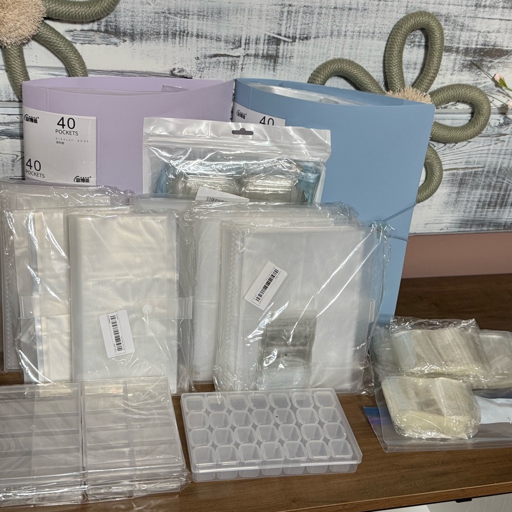 Blue and Purple 40-Pocket Organizers